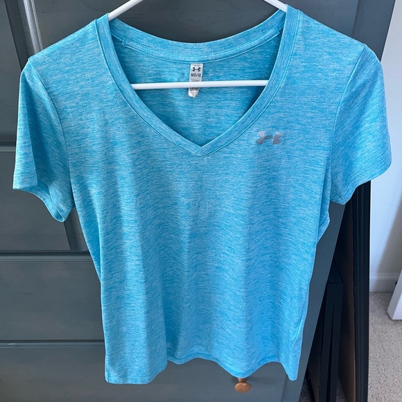 Under Armour Women's Sky Blue V-Neck Tee - Picture 1 of 2